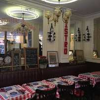 Atmosphère du Restaurant français Á La Ville de Provins à Paris - n°12