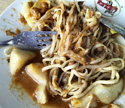 Soto Kuning Pa Ridwan&Toge Goreng Pa Rohim photo