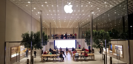 Computer Store «Apple Biltmore», reviews and photos, 2502 E Camelback Rd, Phoenix, AZ 85016, USA