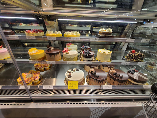 Grocery Store «Whole Foods Market», reviews and photos, 4501 Market Commons Dr, Fairfax, VA 22033, USA