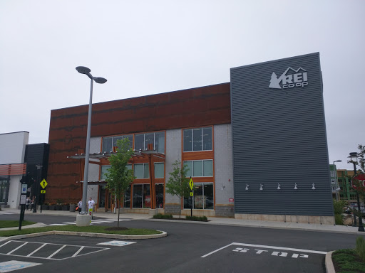 Outdoor Sports Store «REI», reviews and photos, 161 Town Square Pl, King of Prussia, PA 19406, USA