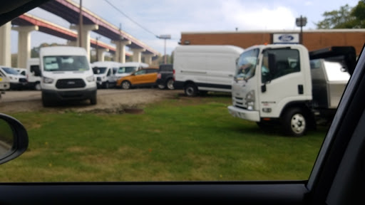 Ford Dealer «Valley Ford Truck», reviews and photos, 5715 Canal Rd, Cleveland, OH 44125, USA