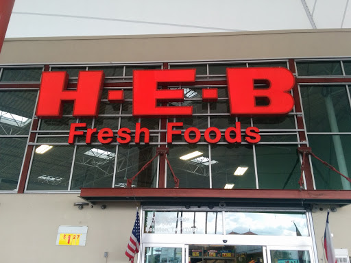 Grocery Store «H-E-B Grocery», reviews and photos, 3111 Woodridge Cove Dr Suite 500, Houston, TX 77087, USA