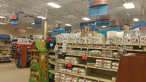 Pet Supply Store «PetSmart», reviews and photos, 3425 Amelia Dr, Orchard Park, NY 14127, USA