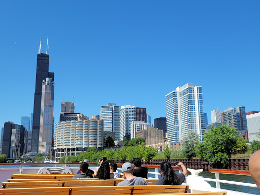 Shopping Mall «The Shops at Roosevelt Collection», reviews and photos, 150 W Roosevelt Rd, Chicago, IL 60605, USA