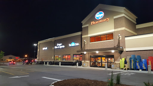 Grocery Store «Kroger Marketplace», reviews and photos, 4915 Dixie Hwy, Louisville, KY 40216, USA