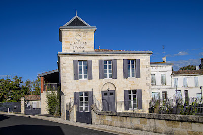 Château Teynac à Saint-Julien-Beychevelle