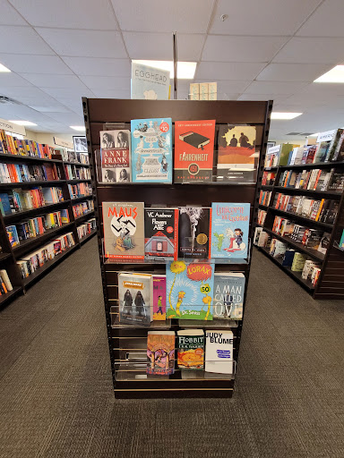 Book Store «Books-A-Million», reviews and photos, 2060 Southlake Mall #704, Merrillville, IN 46410, USA