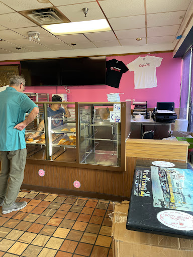Donut Shop «Puffy Cream Donuts Plus», reviews and photos, 3390 Coachman Rd, Eagan, MN 55121, USA