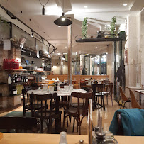 Atmosphère du Restaurant italien La Cantina à Paris - n°6
