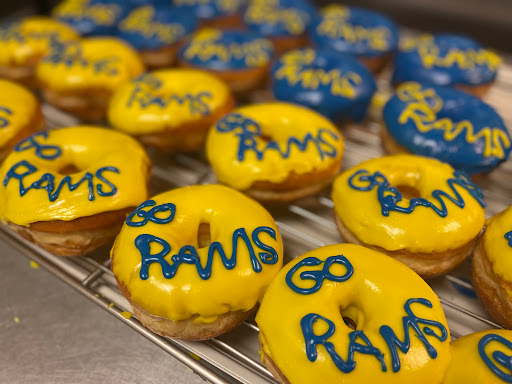 Donut Shop «The Donut Palace», reviews and photos, 20149 Pioneer Blvd, Lakewood, CA 90715, USA