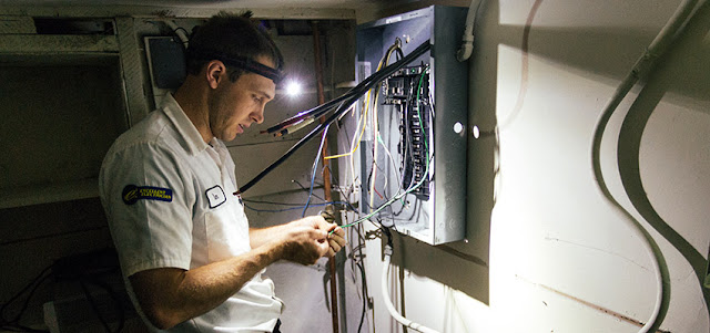 WIREONE Electric - Davenport