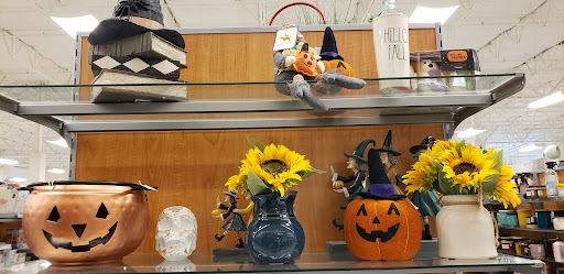 Department Store «T.J. Maxx», reviews and photos, 4651 2nd St, Davis, CA 95618, USA