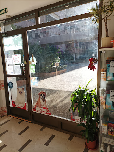 Clínica Veterinaria Triunfo Jardín en Granada
