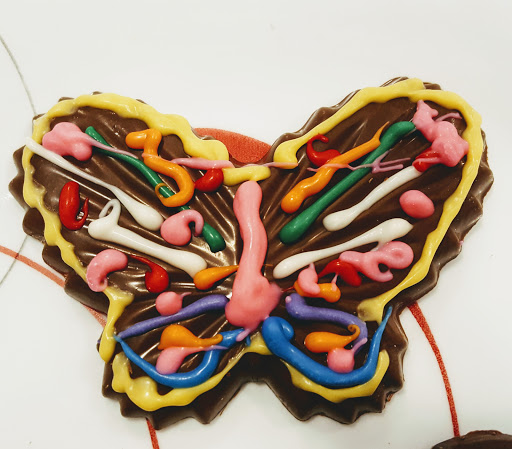 Chocolate Shop «Chocolate Works Darien», reviews and photos, 25 Old Kings Hwy N, Darien, CT 06820, USA