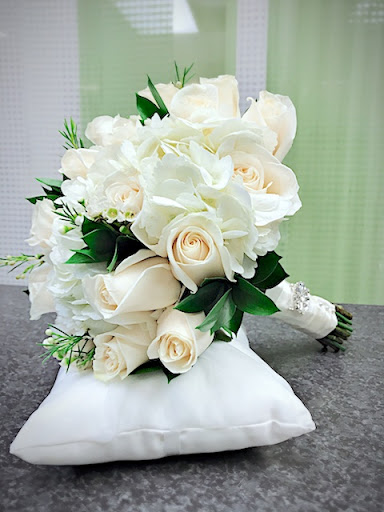 Florist «More Than Flowers», reviews and photos, 109 SE 2nd St, Miami, FL 33131, USA