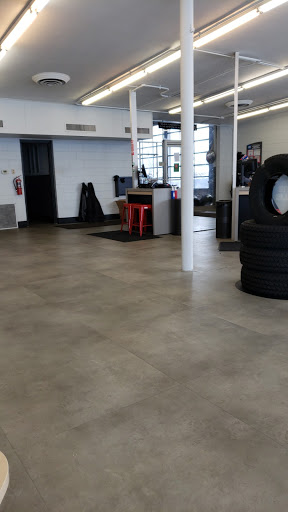 Tire Shop «Firestone Complete Auto Care», reviews and photos, 249 N 10th St, Noblesville, IN 46060, USA