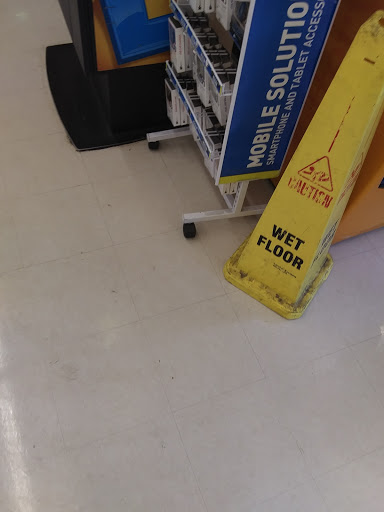 Shopping Mall «Burns Valley Mall», reviews and photos, Olympic Dr, Clearlake, CA 95422, USA