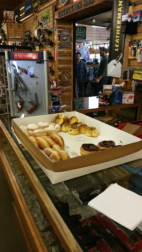 Sporting Goods Store «Backpackers Shop Of Ohio Canoe Adventures», reviews and photos, 5128 Colorado Ave, Village of Sheffield, OH 44054, USA