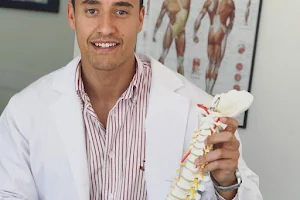 Consultório Rodrigo de Barros|Osteopatia image