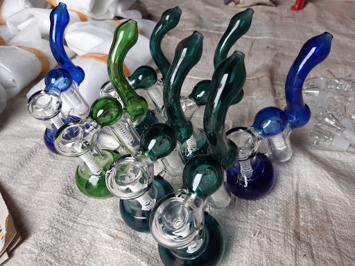 Tobacco Shop «Twisted Smoke Shop (J St)», reviews and photos, 3718 J St, Sacramento, CA 95816, USA