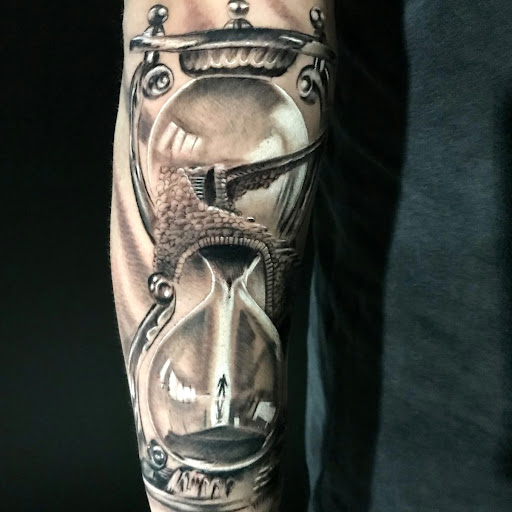 Explore queen of spades tattoo ideas, creative tattoo ideas in San Diego, available at SD Tattoo