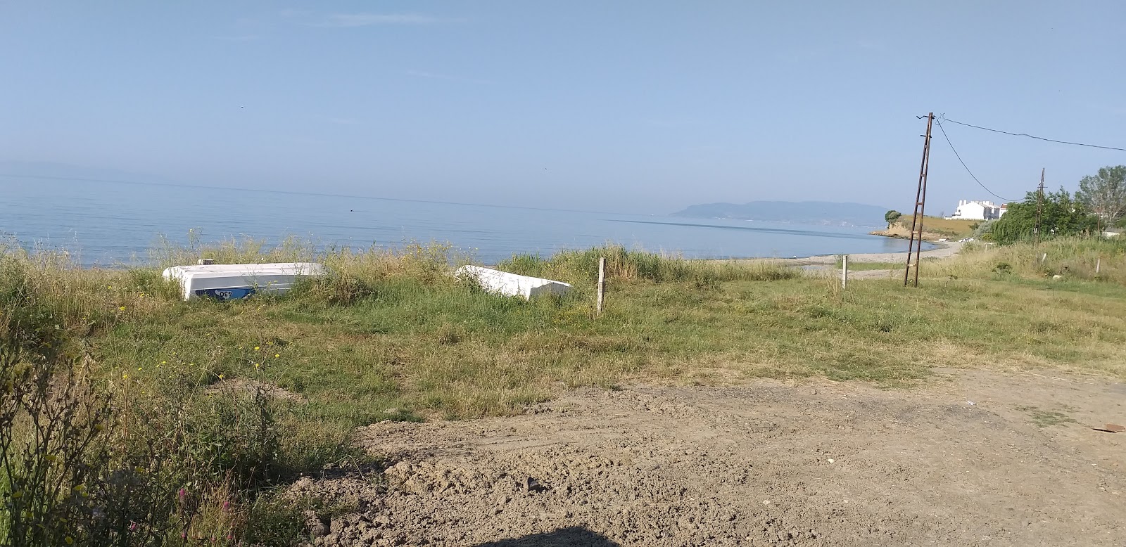 Photo de Hurriyet beach avec l'eau cristalline de surface