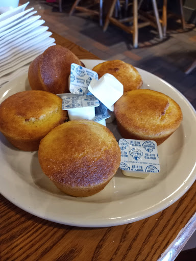 American Restaurant «Cracker Barrel Old Country Store», reviews and photos, 18531 N Creek Dr, Tinley Park, IL 60477, USA