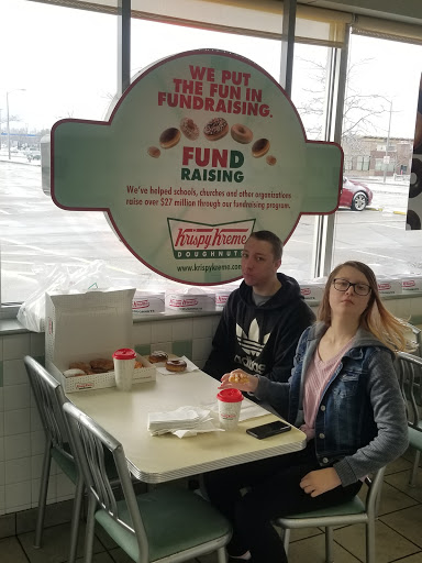 Bakery «Krispy Kreme Doughnuts», reviews and photos, 2900 S 108th St, Milwaukee, WI 53227, USA