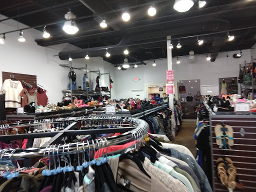 Used Clothing Store «Uptown Cheapskate», reviews and photos, 11255 Huebner Rd #205, San Antonio, TX 78230, USA