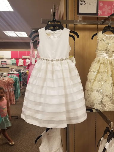 Shopping Mall «Lake Success Shopping Center», reviews and photos, 1526 Union Tpke, New Hyde Park, NY 11040, USA