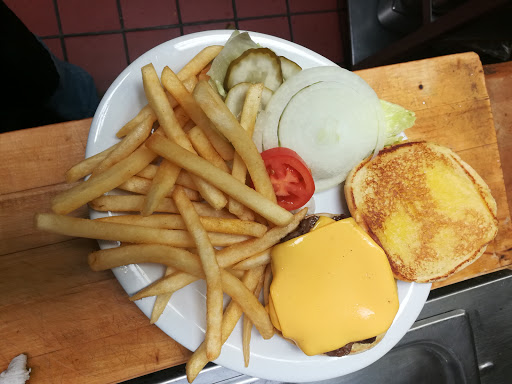 Bar & Grill «The Fifth», reviews and photos, 980 N 500 W, Bountiful, UT 84010, USA