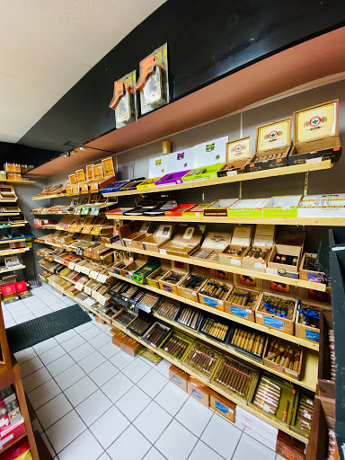 Tobacco Shop «Tobacco Palace & Vape Shop Gainesville», reviews and photos, 235 Pearl Nix Pkwy #2, Gainesville, GA 30501, USA