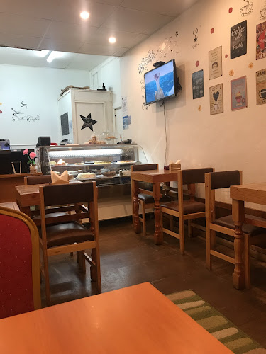Opiniones de Libu pasteleria Y cafeteria en Puerto Varas - Cafetería