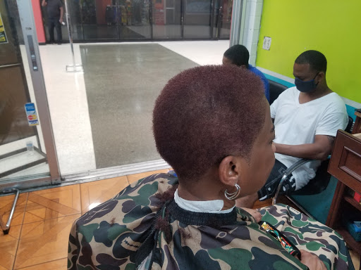 Hair Salon «Cut It Out!! Salon/Barbershop», reviews and photos, 1305 NW 40th Ave, Lauderhill, FL 33313, USA