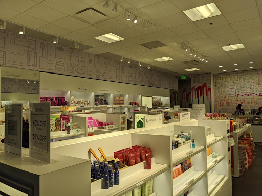 Cosmetics Store «The Cosmetics Company Store», reviews and photos, 651 Kapkowski Rd, Elizabeth, NJ 07201, USA
