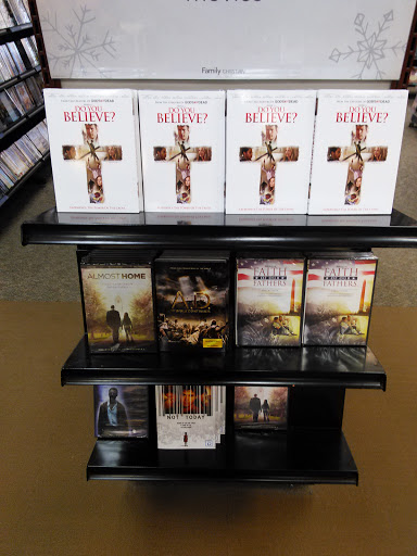 Family Christian, 44943 Schoenherr Rd, Sterling Heights, MI 48313, USA, 