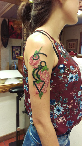 Tattoo Shop «Untouchable Ink», reviews and photos, 204 S Spring Garden Ave, DeLand, FL 32720, USA