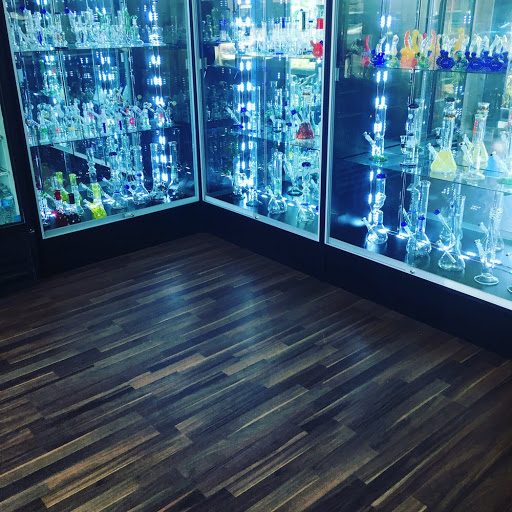 Tobacco Shop «Smoking Box Smoke Shop», reviews and photos, 1008 Alamitos Ave, Long Beach, CA 90813, USA