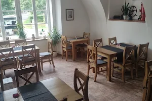 Restaurace Na Zámku image