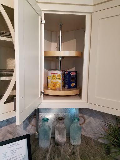 Cabinet Maker «Canyon Creek Cabinet Company», reviews and photos, 16726 Tye St SE, Monroe, WA 98272, USA