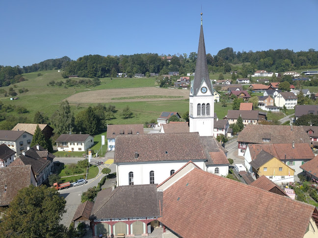 Kommentare und Rezensionen über Katholische Kirche St. Sebastian