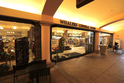 Whalers General Store, 3750 Wailea Alanui Dr # B12, Kihei, HI 96753, USA, 