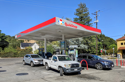 Convenience Store «Quik Stop», reviews and photos, 601 N Cloverdale Blvd, Cloverdale, CA 95425, USA