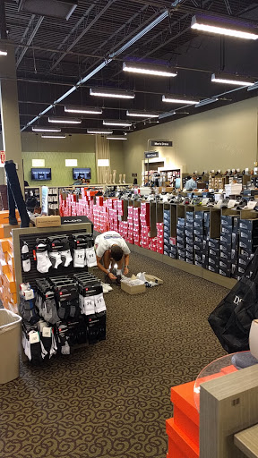 Shoe Store «DSW Designer Shoe Warehouse», reviews and photos, 6722 Charlotte Pike, Nashville, TN 37209, USA