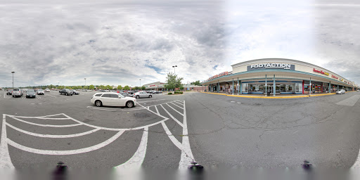 Shopping Mall «Eastover Shopping Center», reviews and photos, 5021-5225 Indian Head Hwy, Oxon Hill, MD 20745, USA