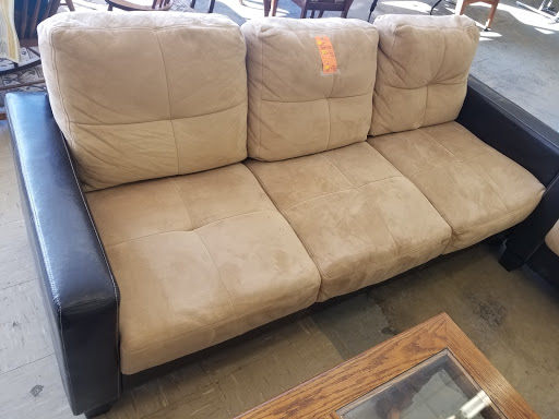 Thrift Store «The Salvation Army Family Store & Donation Center», reviews and photos, 6715 Dempster St, Morton Grove, IL 60053, USA