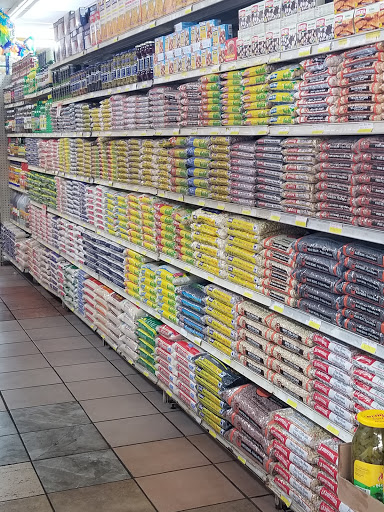 Grocery Store «Gonzales Supermarket», reviews and photos, 652 Collins St, Joliet, IL 60432, USA