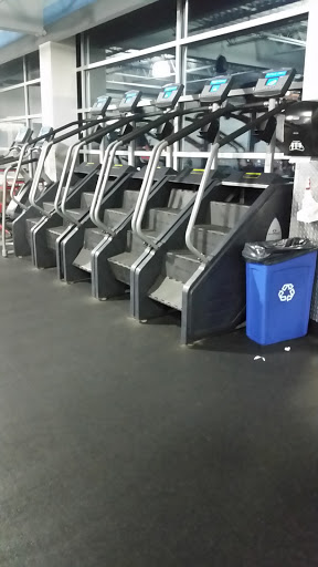 Health Club «Crunch - Norwalk», reviews and photos, 770 Connecticut Ave, Norwalk, CT 06854, USA