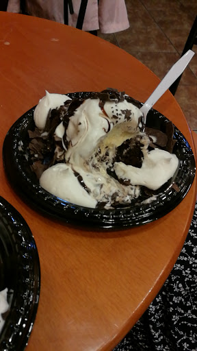 Ice Cream Shop «Cold Stone Creamery», reviews and photos, 14550 Clay Terrace Blvd #105, Carmel, IN 46032, USA